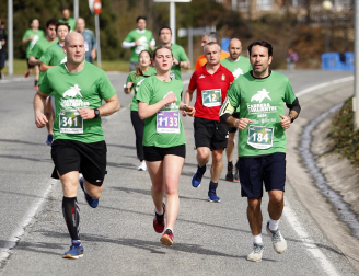 Fotos de la VIII Carrera de los Valientes de Niños contra el Cáncer en Pamplona.