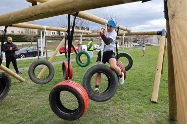 Fotos de la carrera de obstáculos solidaria BBD Extrem en Cizur Menor.