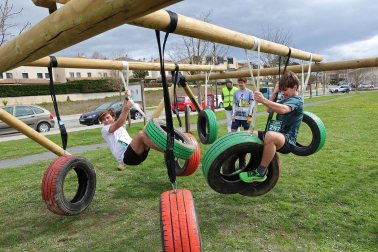 Fotos de la carrera de obstáculos solidaria BBD Extrem en Cizur Menor.