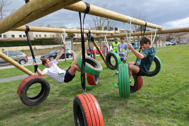 Fotos de la carrera de obstáculos solidaria BBD Extrem en Cizur Menor.
