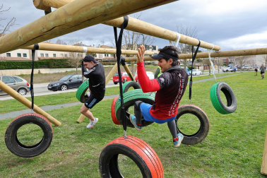Fotos de la carrera de obstáculos solidaria BBD Extrem en Cizur Menor.