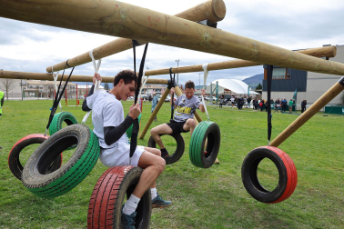 Fotos de la carrera de obstáculos solidaria BBD Extrem en Cizur Menor.