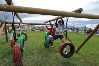 Fotos de la carrera de obstáculos solidaria BBD Extrem en Cizur Menor.