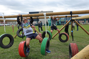 Fotos de la carrera de obstáculos solidaria BBD Extrem en Cizur Menor.