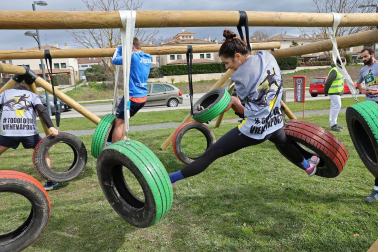 Fotos de la carrera de obstáculos solidaria BBD Extrem en Cizur Menor.