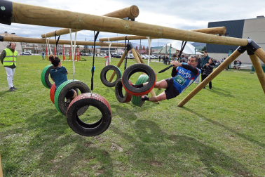 Fotos de la carrera de obstáculos solidaria BBD Extrem en Cizur Menor.