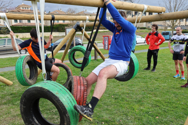 Fotos de la carrera de obstáculos solidaria BBD Extrem en Cizur Menor.