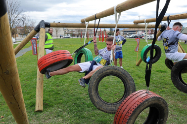Fotos de la carrera de obstáculos solidaria BBD Extrem en Cizur Menor.