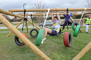 Fotos de la carrera de obstáculos solidaria BBD Extrem en Cizur Menor.