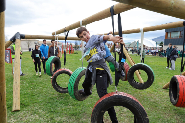 Fotos de la carrera de obstáculos solidaria BBD Extrem en Cizur Menor.
