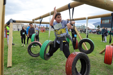 Fotos de la carrera de obstáculos solidaria BBD Extrem en Cizur Menor.
