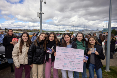 Fotos de la firma de discos de Naiara, Juanjo y Martin, de Operación Triunfo, en La Morea.