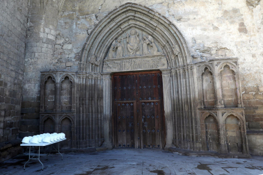 Así luce la iglesia de San Salvador de Sangüesa tras 23 años cerrada por daños estructirales./