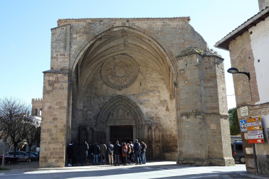 Así luce la iglesia de San Salvador de Sangüesa tras 23 años cerrada por daños estructirales./