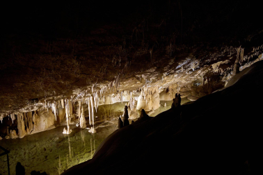 Fotos del día de las Cuevas en Mendukilo.