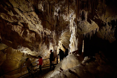 Fotos del día de las Cuevas en Mendukilo.