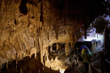 Fotos del día de las Cuevas en Mendukilo.