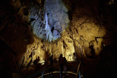 Fotos del día de las Cuevas en Mendukilo.