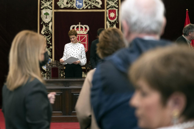 Fotos del acto de homenaje a los empleados del Gobierno de Navarra jubilados o fallecidos en 2023. /