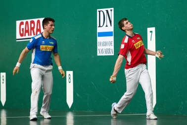Fotos del duelo entre Agirre-Itzueta y Larrazabal-Eskiroz en el Labrit