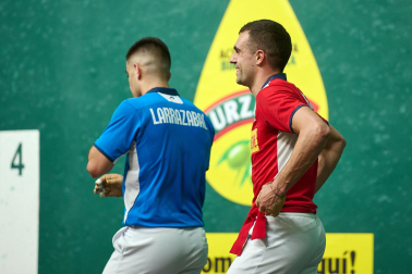 Fotos del duelo entre Agirre-Itzueta y Larrazabal-Eskiroz en el Labrit