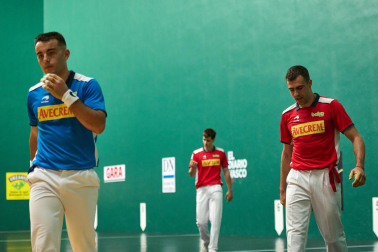 Fotos del duelo entre Agirre-Itzueta y Larrazabal-Eskiroz en el Labrit