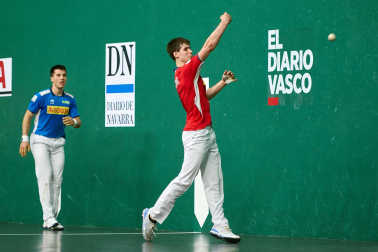 Fotos del duelo entre Agirre-Itzueta y Larrazabal-Eskiroz en el Labrit