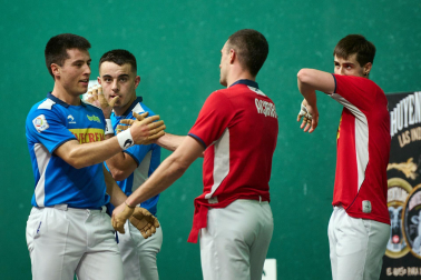 Fotos del duelo entre Agirre-Itzueta y Larrazabal-Eskiroz en el Labrit