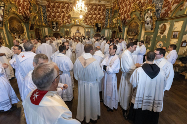 Fotos de la misa crismal en la catedral de Pamplona