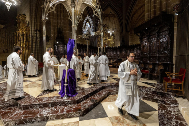 Fotos de la misa crismal en la catedral de Pamplona