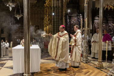 Fotos de la misa crismal en la catedral de Pamplona