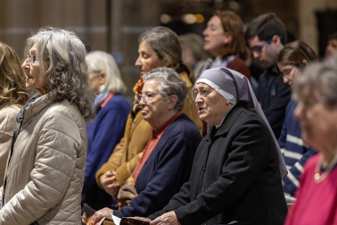 Fotos de la misa crismal en la catedral de Pamplona