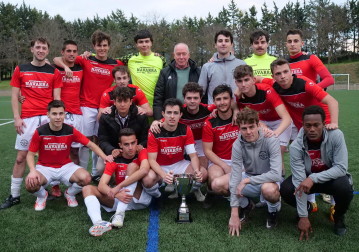 Fotos del partido entre Zarramonza y la Universidad de Navarra