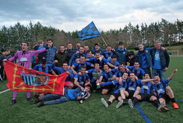 Fotos del partido entre Zarramonza y la Universidad de Navarra