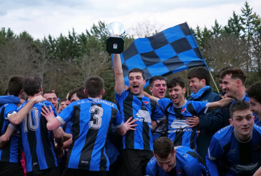 Fotos del partido entre Zarramonza y la Universidad de Navarra