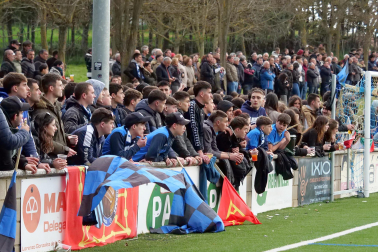 Fotos del partido entre Zarramonza y la Universidad de Navarra