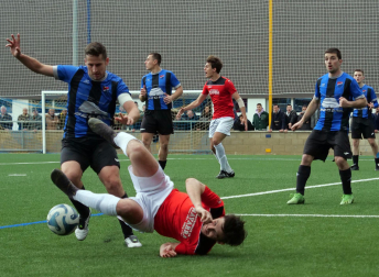 Fotos del partido entre Zarramonza y la Universidad de Navarra