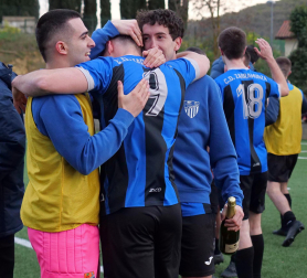 Fotos del partido entre Zarramonza y la Universidad de Navarra