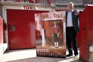 Presentación del cartel de la Feria del Toro de San Fermín 2024, obra del pintor santanderino Indalecio Sobrino Junco.