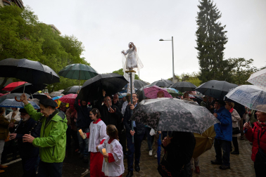 Recibimiento del Ángel de Aralar en Pamplona.