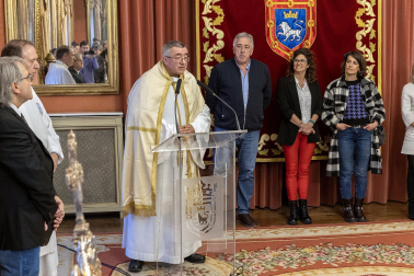 Recepción al Ángel de Aralar en el Ayuntamiento de Pamplona.