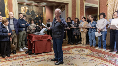 Recepción al Ángel de Aralar en el Ayuntamiento de Pamplona.