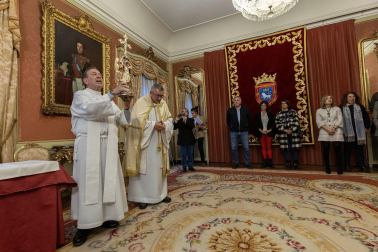 Recepción al Ángel de Aralar en el Ayuntamiento de Pamplona.
