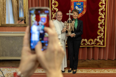 Recepción al Ángel de Aralar en el Ayuntamiento de Pamplona.