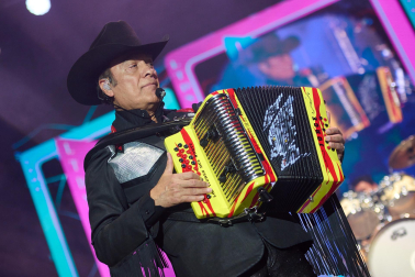 Fotos del concierto de Los Tigres en el Navarra Arena. /