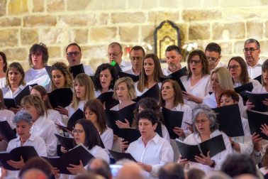 Fotos del concierto de la Escolanía Nora de Sangüesa./