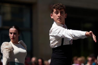 Celebración del Día de la Danza en Carlos III