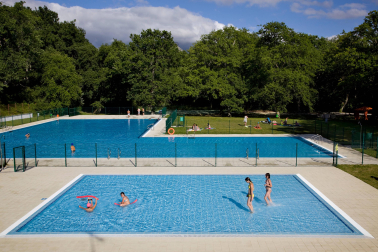 La piscina del Camping Etxarri
