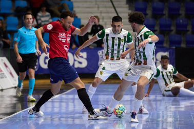 Fotos de la victoria del Osasuna Magna frente al Córdoba. /