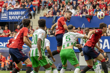 Fotos del Osasuna 0-2 Betis en El Sadar./